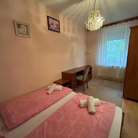 Apartament Rehab Vip *